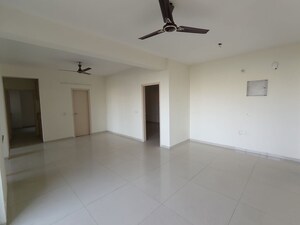 Room in 3 BHK Apartment at Tulip Violet, Sector 69 – for Rent