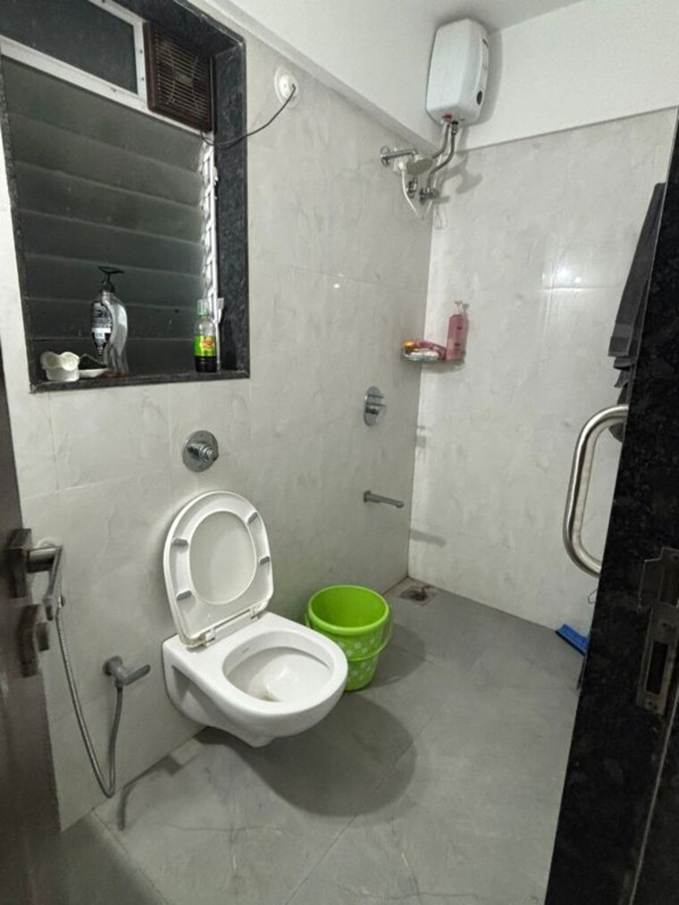 Bathroom, jyoti-complex 1 Bedroom 419 Sq.Ft. Apartment In Goregaon East Mumbai 10739262