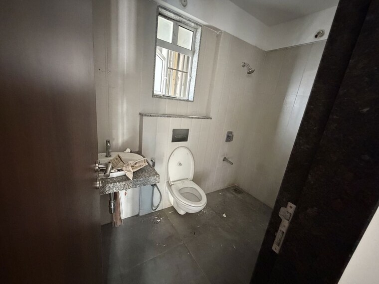 Bathroom, sheth-avalon 2 Bedroom 1100 Sq.Ft. Apartment In Laxmi Nagar Thane 10739269
