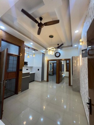Kitchen in 2 BHK Builder Floor at Indrapuram – for Rent