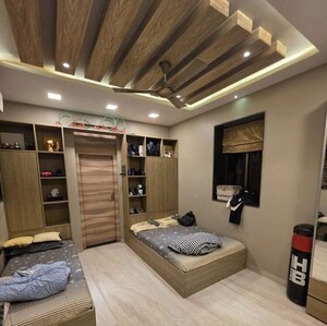 Room in 3 BHK Apartment at Byculla – for Sale