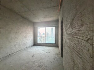 Room in 3 BHK Apartment at Matunga East – for Sale