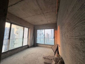 Room in 3 BHK Apartment at Matunga East – for Sale