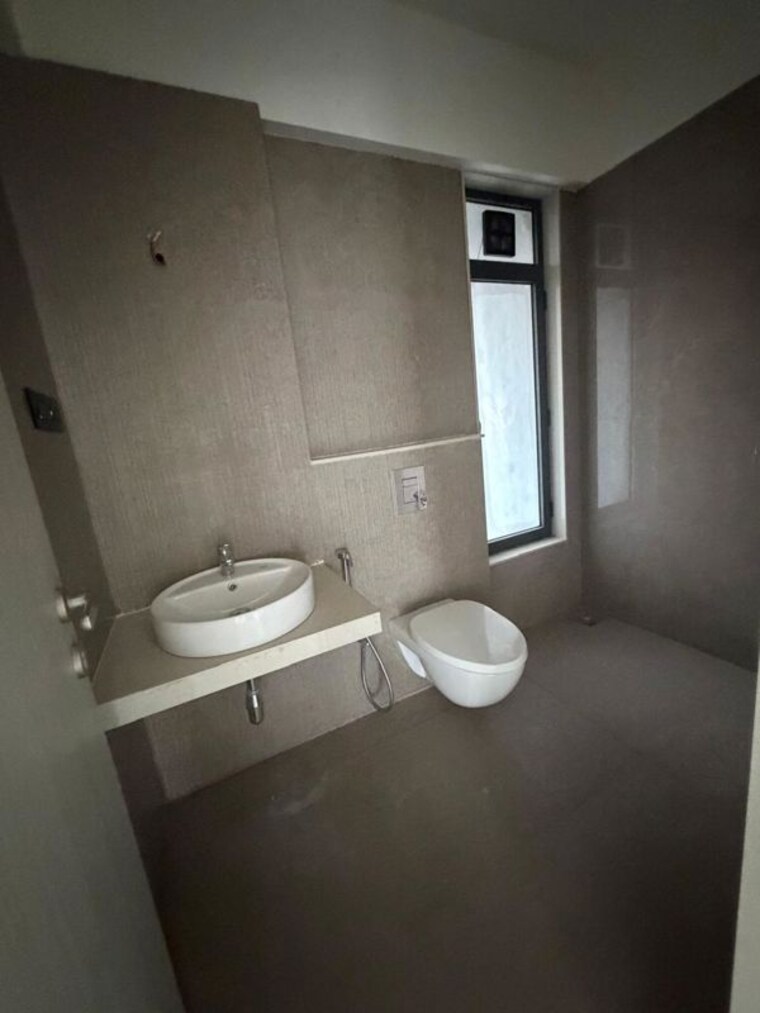 Bathroom, matunga east 3 Bedroom 1740 Sq.Ft. Apartment In Matunga East Mumbai 10739274