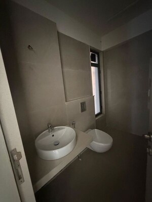 Bathroom in 3 BHK Apartment at Matunga East – for Sale