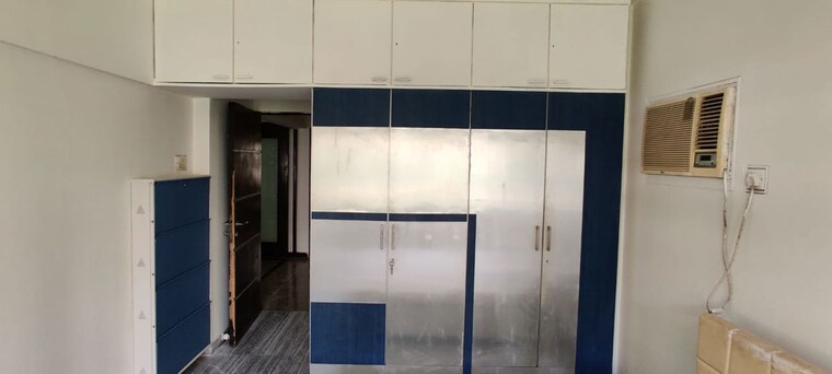 Bathroom, jeevan-anand 3 Bedroom 1400 Sq.Ft. Apartment In Andheri West Mumbai 10739317