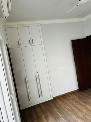 Room in 3 BHK Apartment at Sohna – for Rent