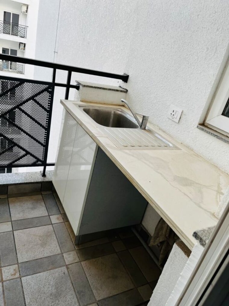 Balcony, sohna 3 Bedroom 1622 Sq.Ft. Apartment In Sohna Gurgaon 10729297