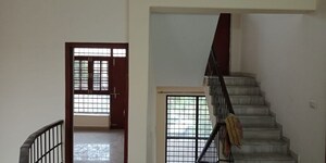 Room in 4 BHK Villa at Sector 135 – for Rent