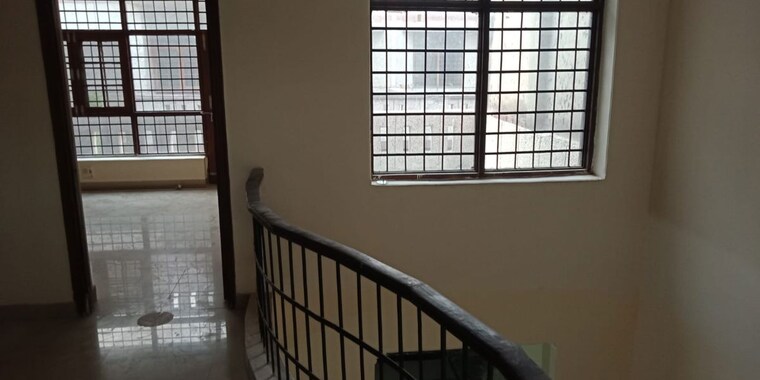 Balcony, sector 135 4 Bedroom 240 Sq.Mt. Villa In Sector 135 Noida 10729521