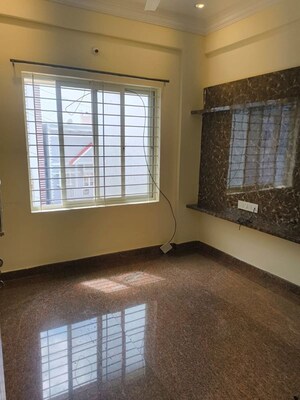 Room in 1 BHK Apartment at Koramangala – for Rent