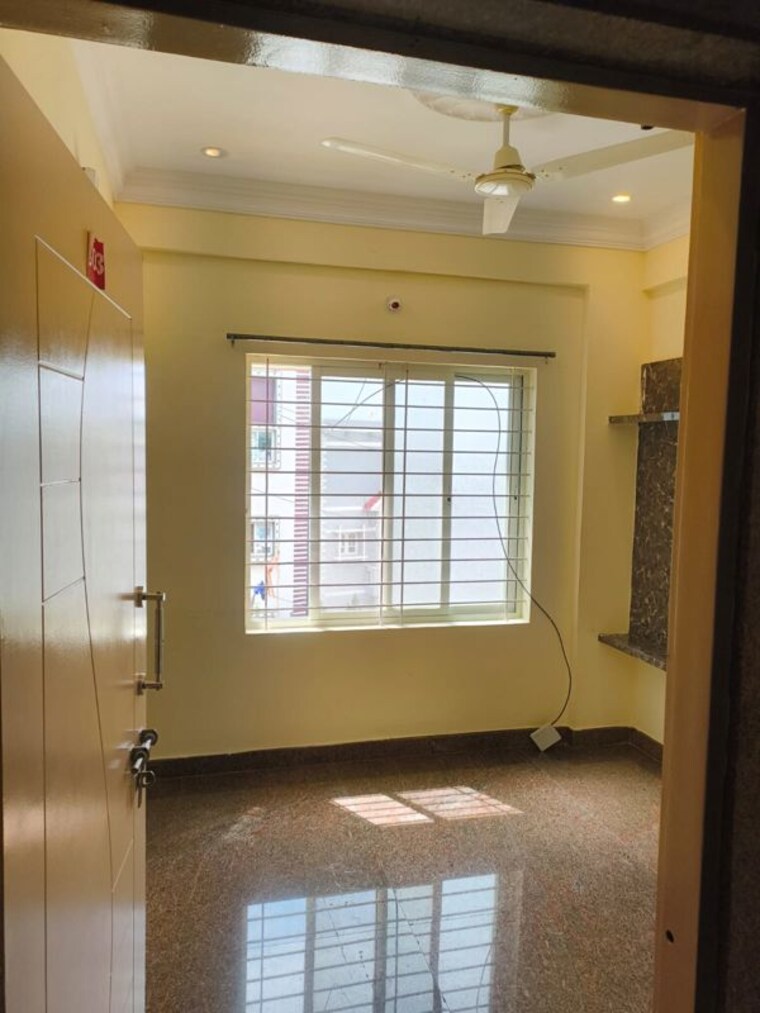 Room, koramangala 1 Bedroom 800 Sq.Ft. Apartment In Koramangala Bangalore 10729792