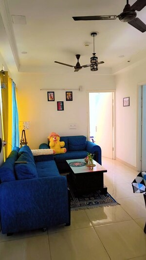 Living Room in 2 BHK Apartment at Sector 4 Greater Noida – for Rent
