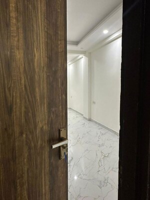 Bathroom in 3 BHK Builder Floor at Sector 72 – for Sale