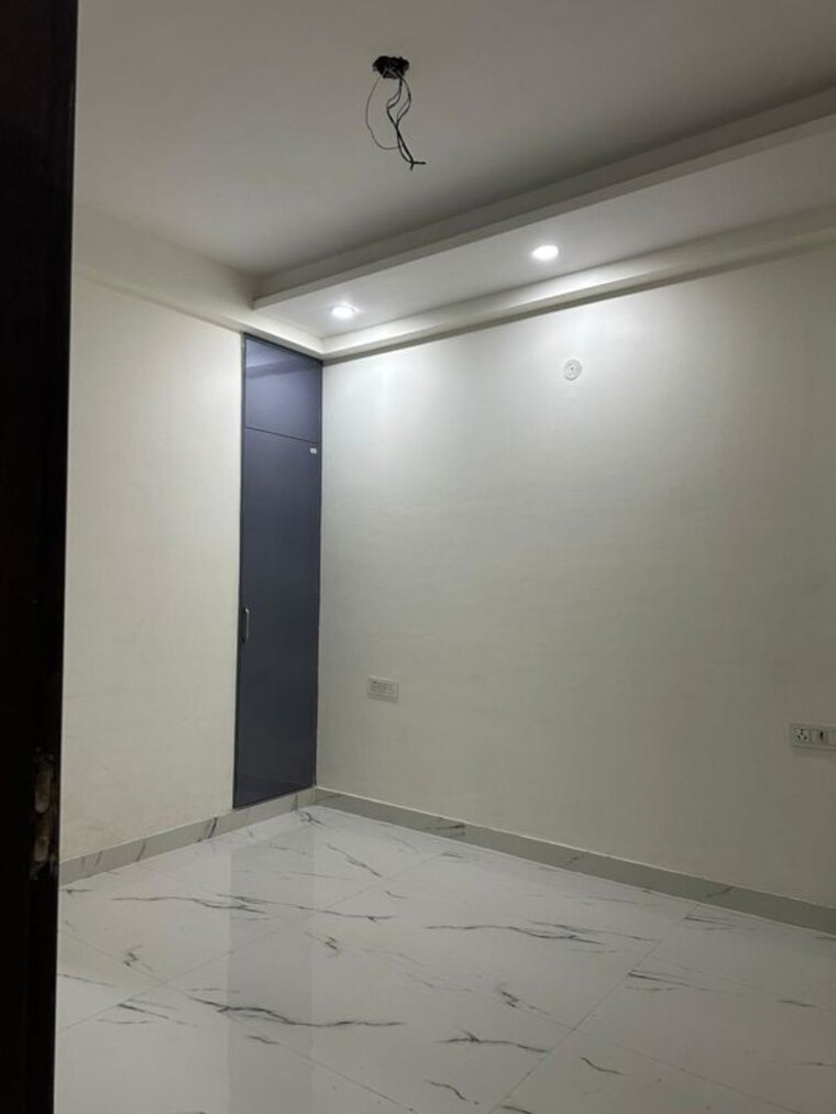 Room, sector 72 3 Bedroom 1150 Sq.Ft. Builder Floor In Sector 72 Gurgaon 10739336