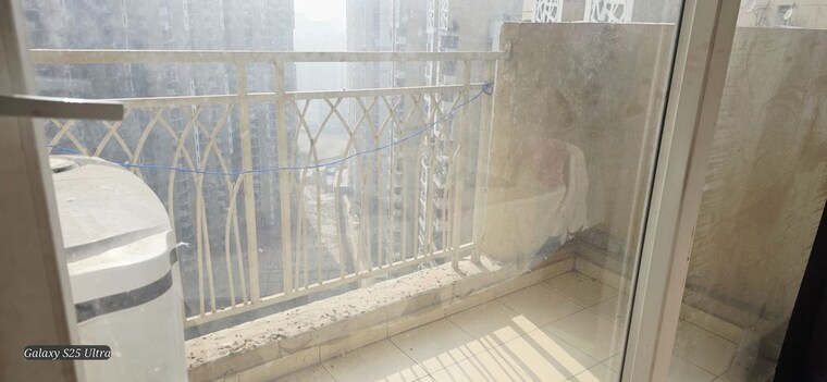 Balcony, mahagun-mywoods 2 Bedroom 960 Sq.Ft. Apartment In Sector 16c Greater Noida Greater Noida 10739345