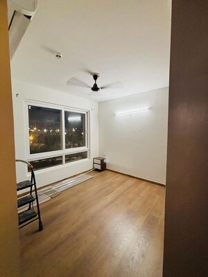 Room in 3 BHK Apartment at Sector 104 – for Rent