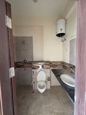 Bathroom in 4 BHK Apartment at Sector 104 – for Rent