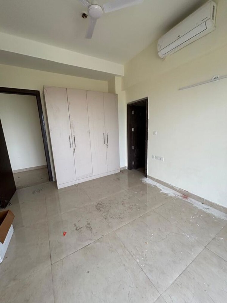 Room, sector 104 4 Bedroom 2290 Sq.Ft. Apartment In Sector 104 Gurgaon 10732653