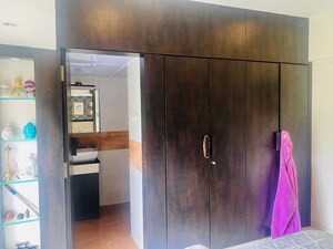 Furnished Amenities in 2.5 BHK Apartment at Garden View Apartment, Goregaon East – for Rent