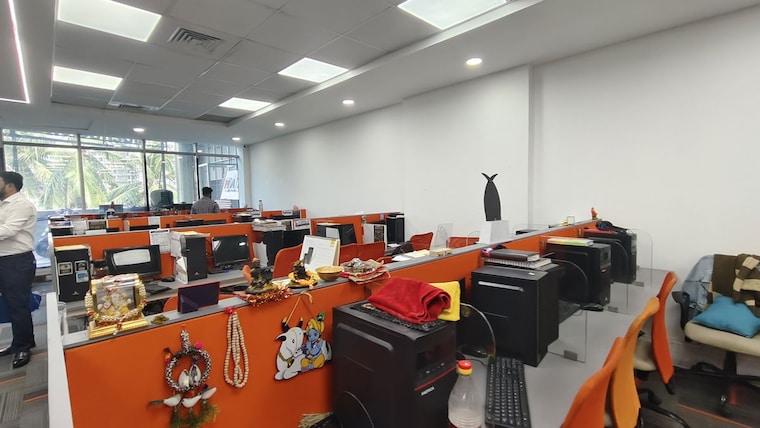 Team Area, evershine-mall Commercial Office Space 2000 Sq.Ft. In Malad West Mumbai 10739408