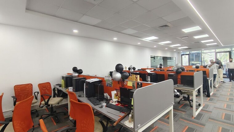 Team Area, evershine-mall Commercial Office Space 2000 Sq.Ft. In Malad West Mumbai 10739408