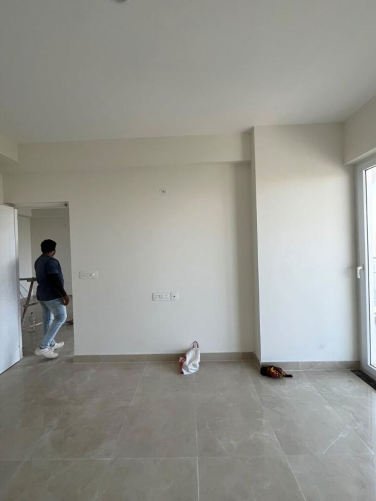 Room, sector 92 3 Bedroom 1960 Sq.Ft. Apartment In Sector 92 Gurgaon 10734446