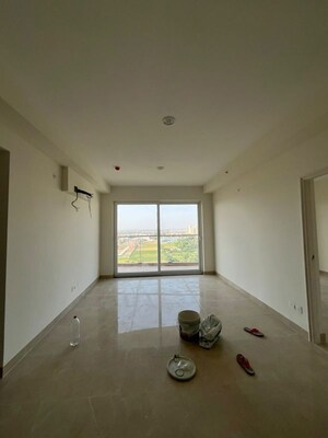 Room in 3 BHK Apartment at Sector 92 – for Rent