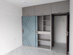 Room in 2 BHK Apartment at Sri Zynergy, Suman Nagar – for Rent