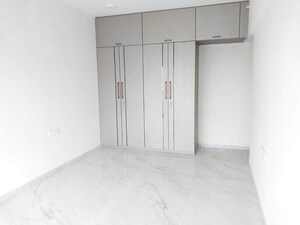 Room in 2 BHK Apartment at Sri Zynergy, Suman Nagar – for Rent