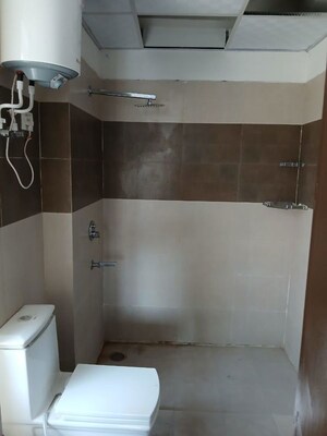 Attached Bathroom in 3 BHK Apartment at Sector 9 – for Rent