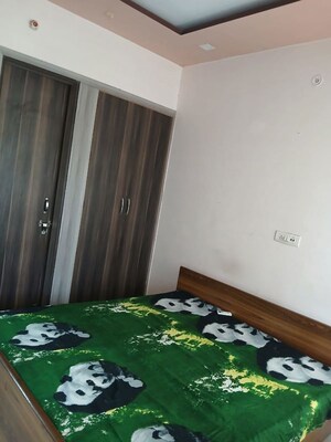 Bedroom in 1.5 BHK Apartment at Sector 13 – for Rent
