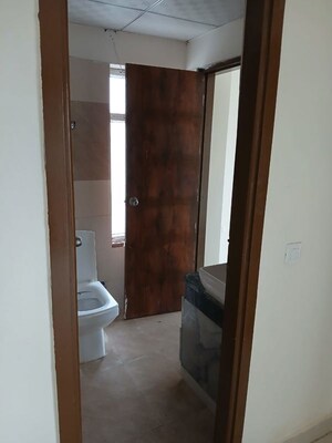 Attached Bathroom in 3 BHK Apartment at Sector 11 – for Rent