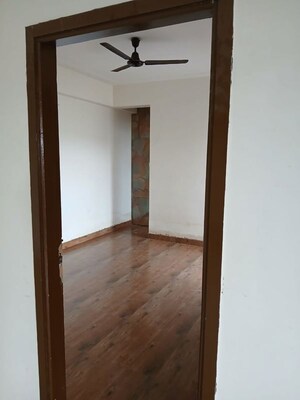 Room in 3 BHK Independent House at Sector 9 – for Rent