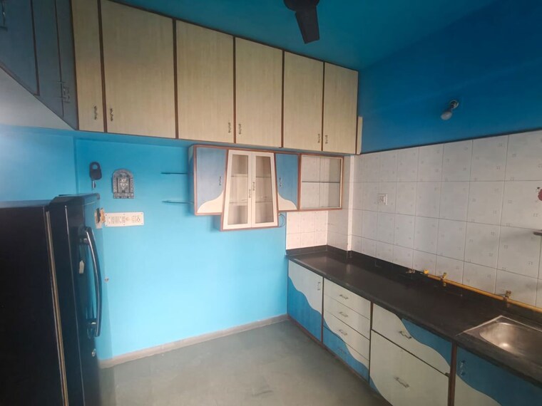 Kitchen, vraj vihar 3 Bedroom 1350 Sq.Ft. Apartment In Vraj Vihar Ahmedabad 10739424