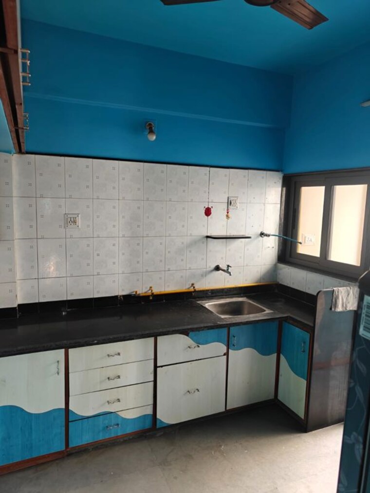 Kitchen, vraj vihar 3 Bedroom 1350 Sq.Ft. Apartment In Vraj Vihar Ahmedabad 10739424