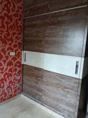 Room in 2 BHK Independent House at Sector 11 – for Rent