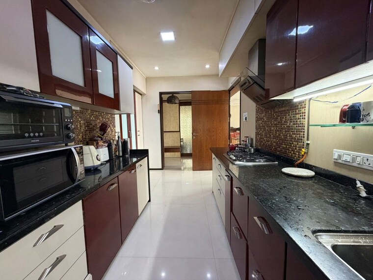 Kitchen, oberoi-springs 5 Bedroom 2000 Sq.Ft. Apartment In Andheri West Mumbai 10739461