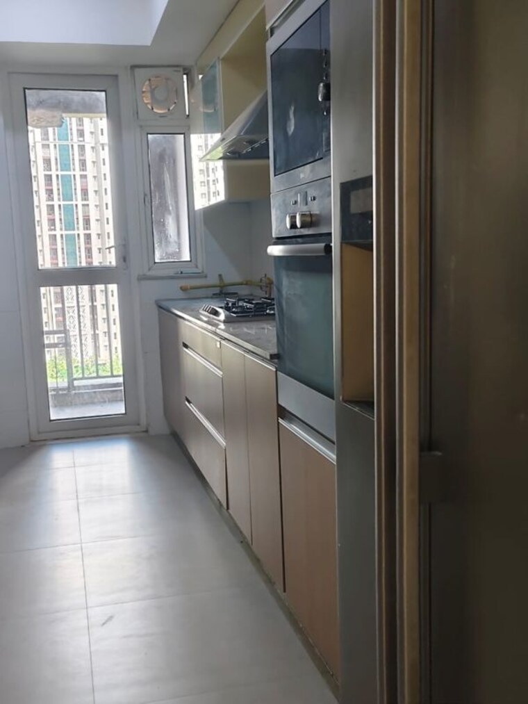 Kitchen, dlf-park-place 3 Bedroom 1975 Sq.Ft. Apartment In Sector 54 Gurgaon 10739295