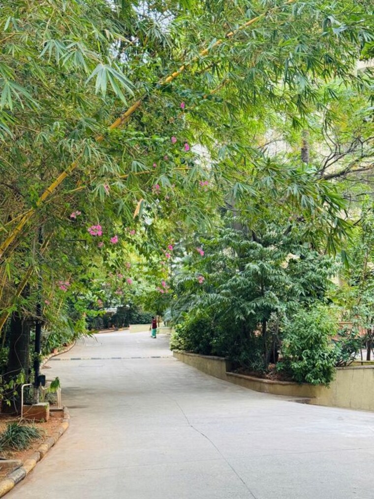 Garden, hsr layout 4 Bedroom 2400 Sq.Ft. Apartment In Hsr Layout Bangalore 10739506