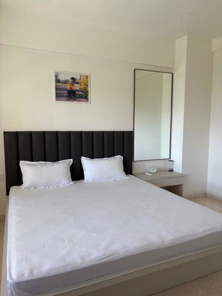 Bedroom, goel-ganga-ishanya 3.5 Bedroom 1670 Sq.Ft. Apartment In Bibwewadi Pune 10739495