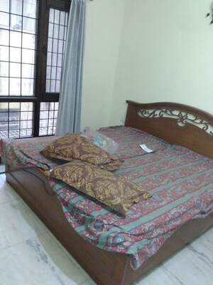 Bedroom in 2 BHK Builder Floor at DLF Pink Town House, Dlf City Phase 3 – for Rent