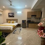 1 Rk  450 Sq.Ft. Independent House in Sector 51