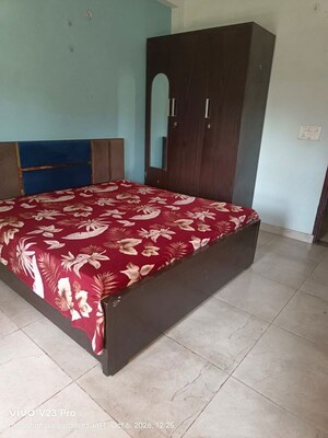 Bedroom in 2 BHK Builder Floor at Sector 52 – for Rent