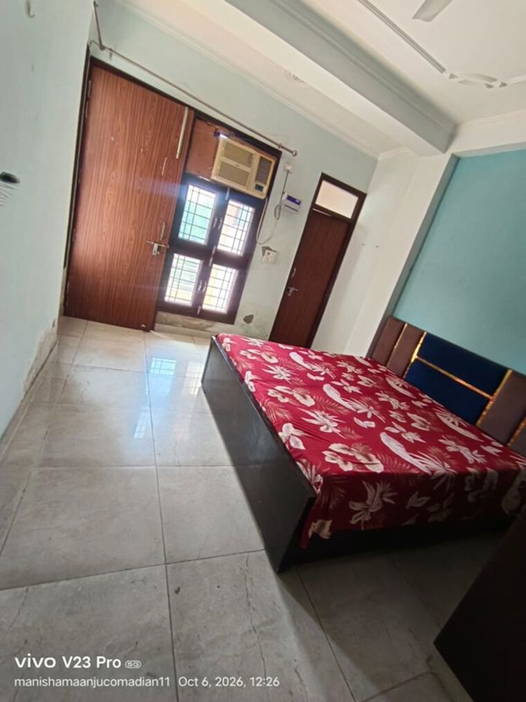 Bedroom, sector 52 2 Bedroom 100 Sq.Yd. Builder Floor In Sector 52 Gurgaon 10739542