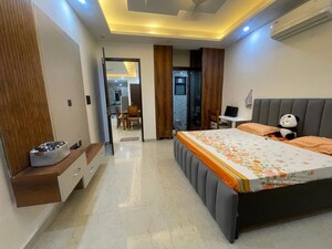 Bedroom in 2 BHK Builder Floor at Sector 57 – for Rent