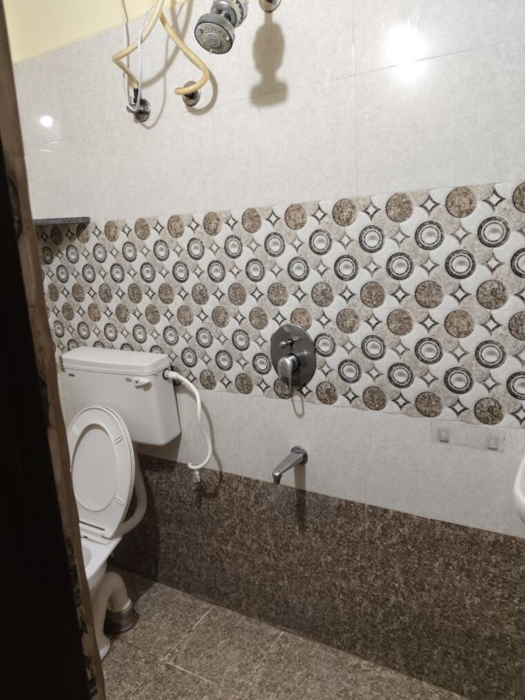 Bathroom, sri-sai-residency-kadubeesanahalli 2 Bedroom 1023 Sq.Ft. Apartment In Kadubeesanahalli Bangalore 10739572