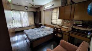 Bedroom in 4 BHK Apartment at Juhu – for Sale
