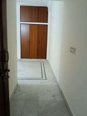 Room in 3 BHK Builder Floor at Saket – for Rent
