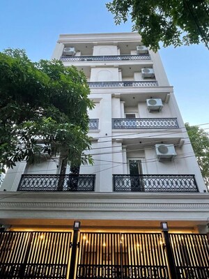1 BHK Builder Floor – Exterior View View at Sushant Lok ii - for Rent